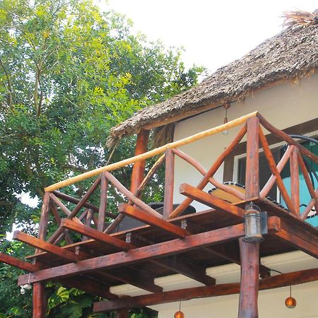 Hotel Pancho Villas Bacalar - Free Bikes And Paddles Exterior foto