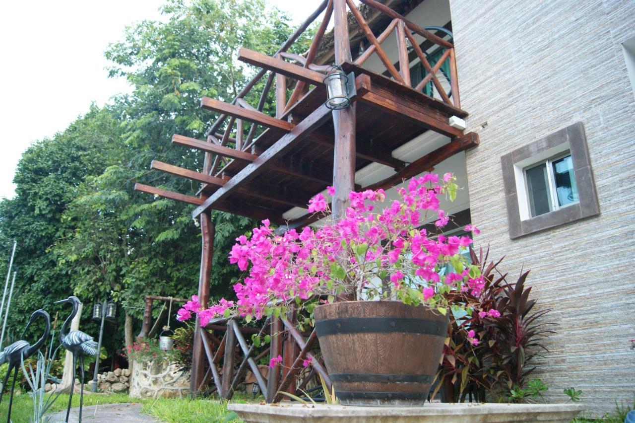 Hotel Pancho Villas Bacalar - Free Bikes And Paddles Exterior foto
